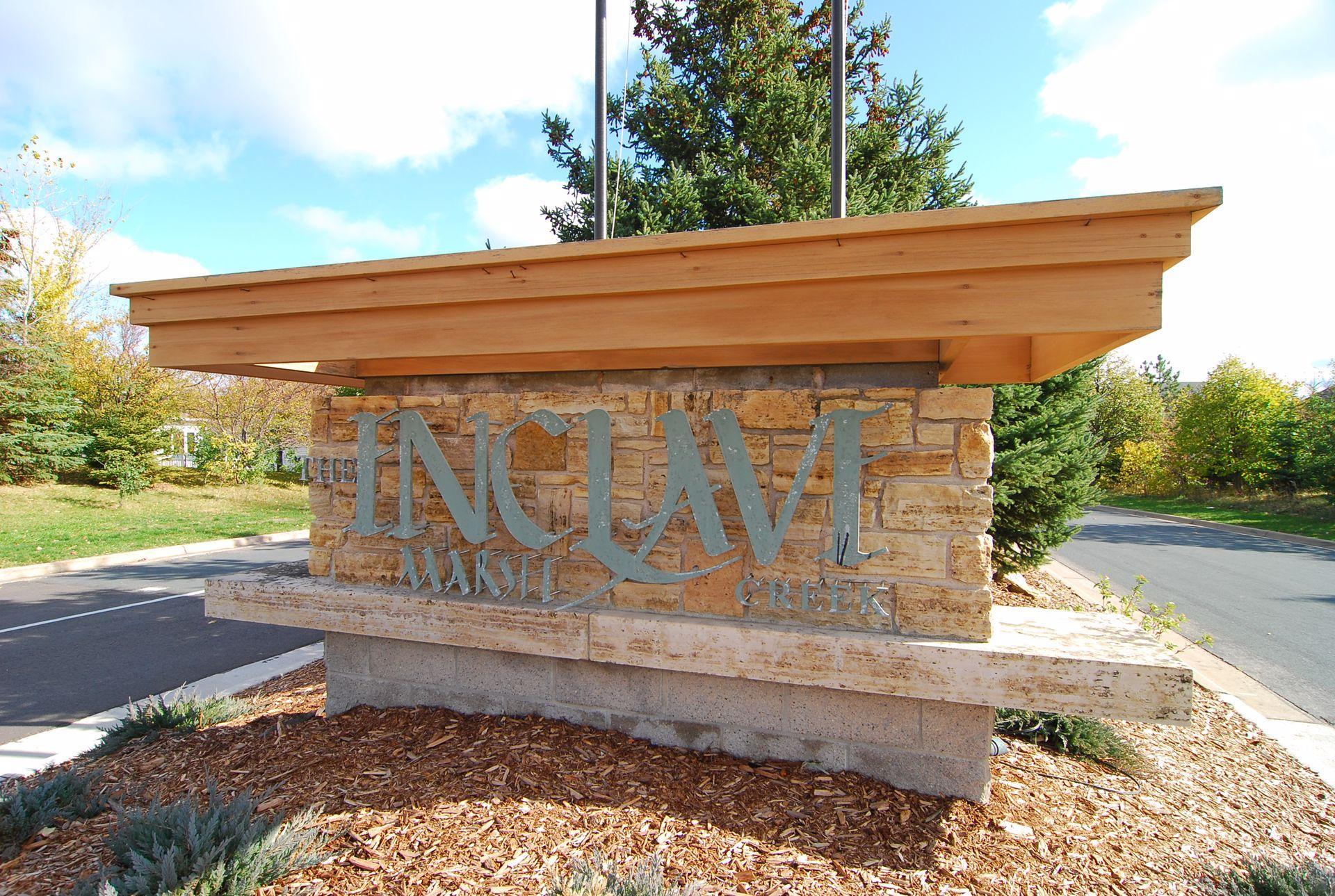 8235 Enclave Cv, Woodbury, MN 55125