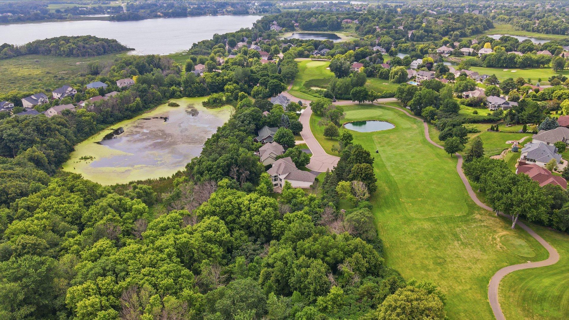 1601 Hidden Pond Ln, Victoria, MN 55386