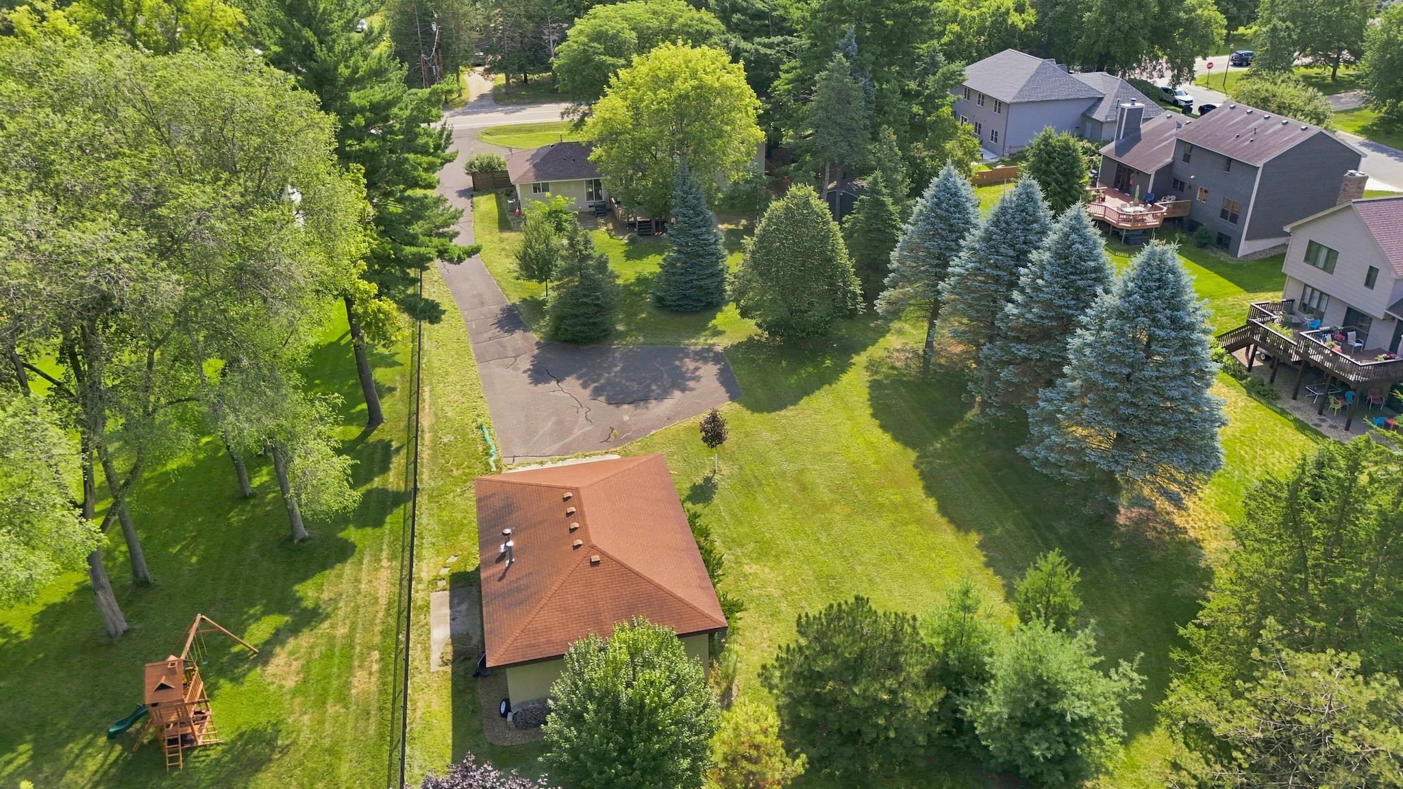 3595 Edgerton St, Vadnais Heights, MN 55127