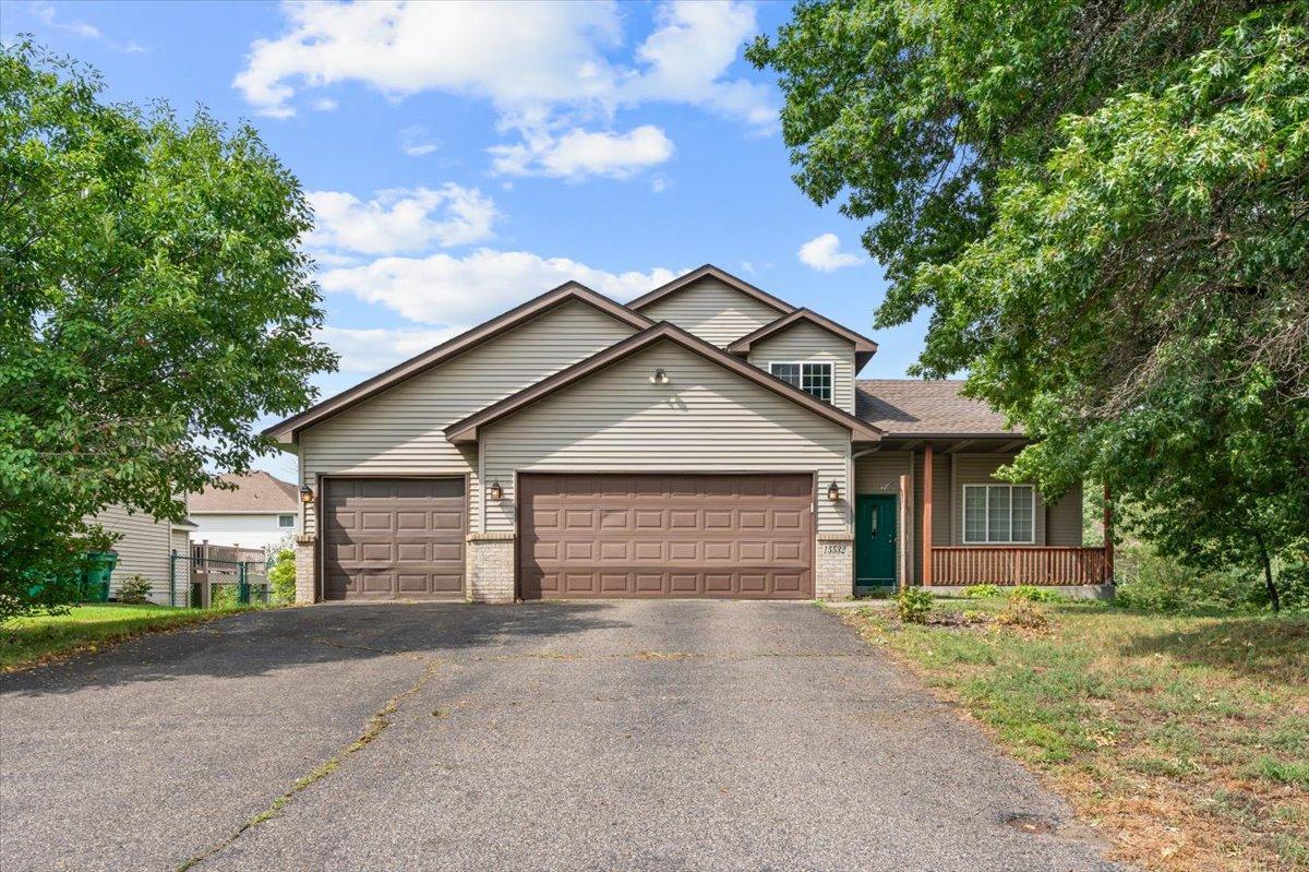 15532 Avocet St NW, Andover, MN 55304