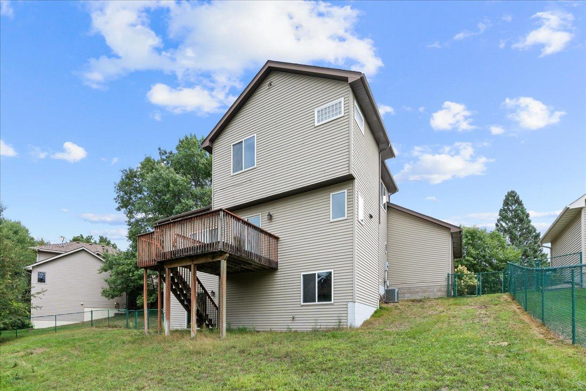 15532 Avocet St NW, Andover, MN 55304