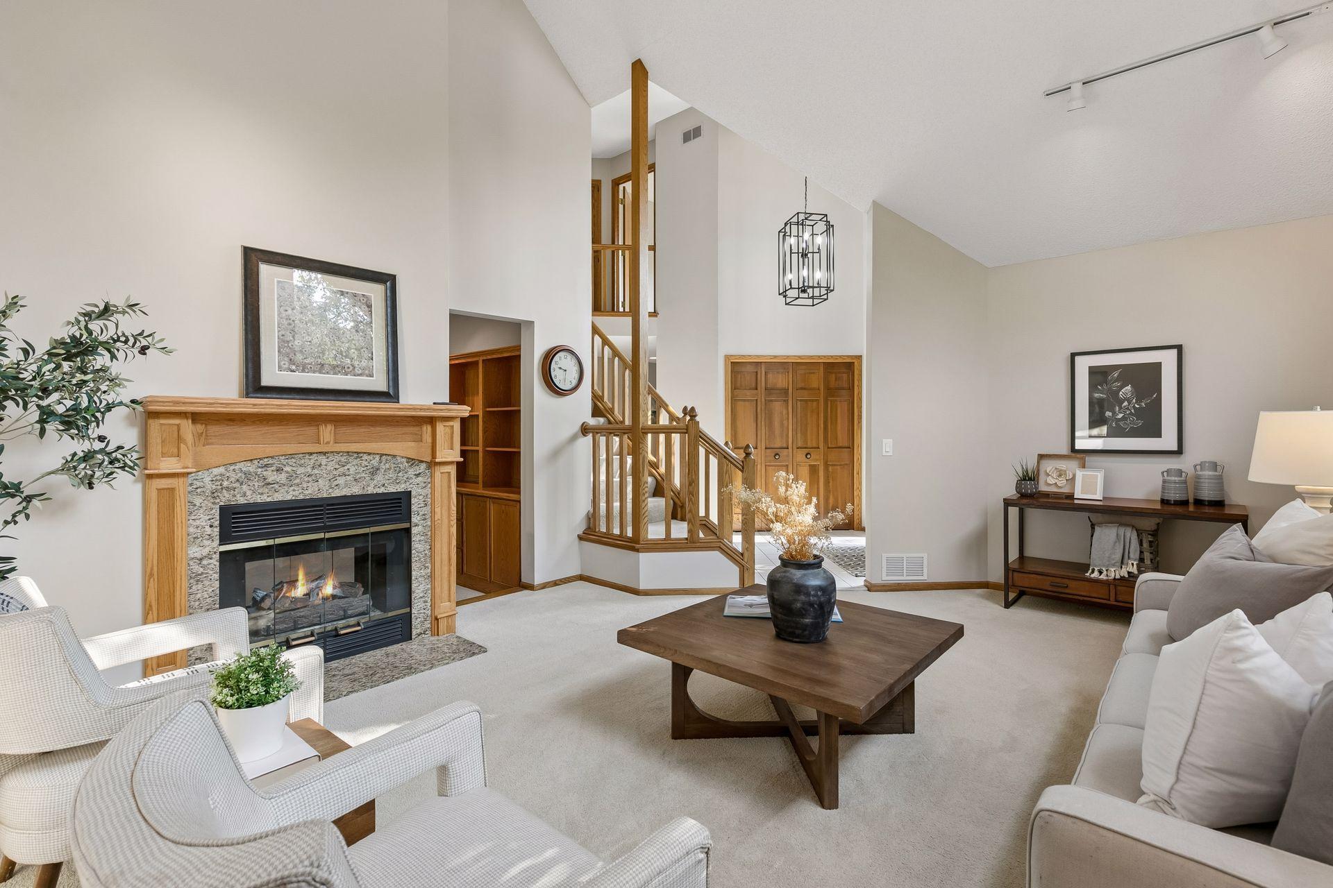 13645 Georgia Dr, Apple Valley, MN 55124