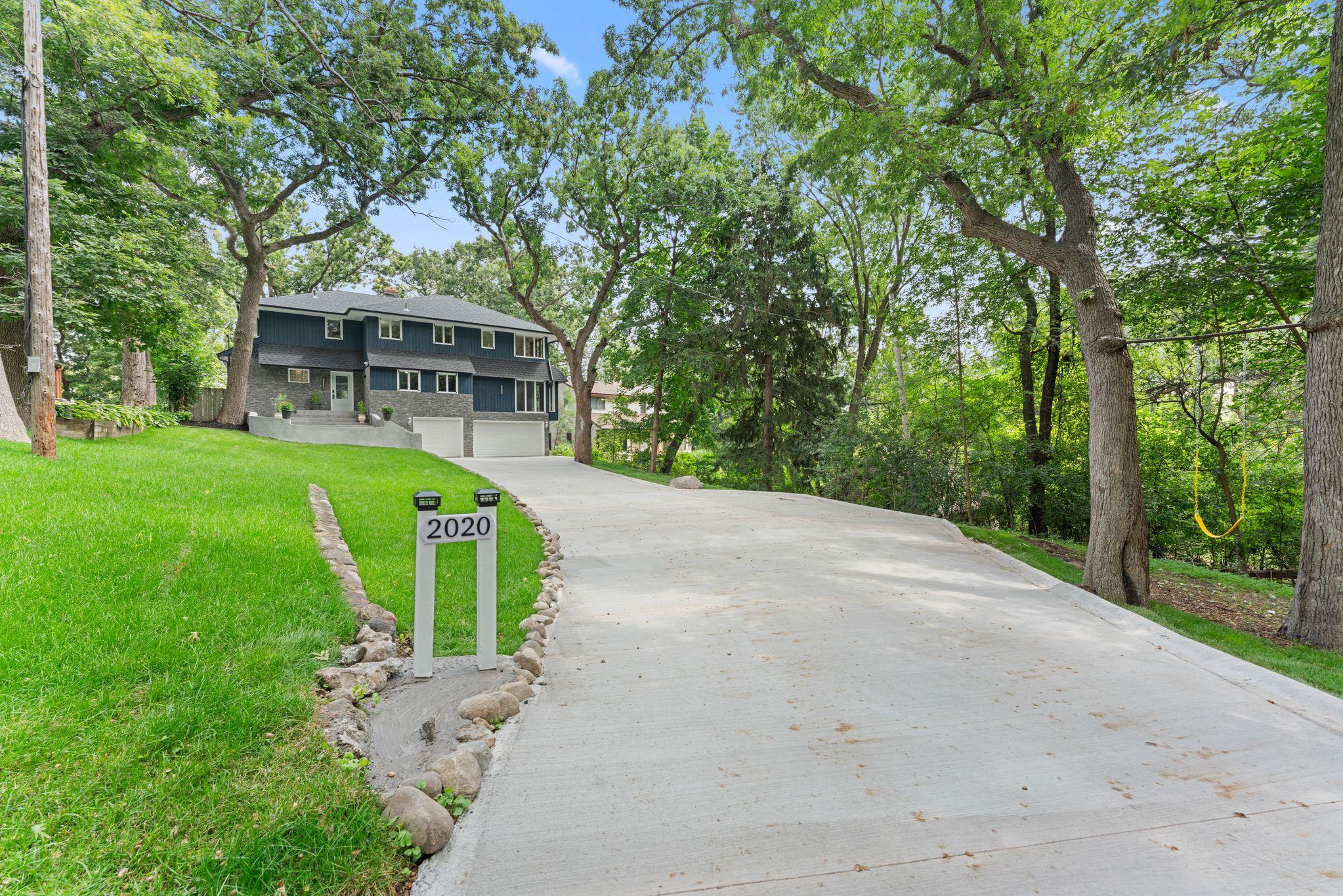 2020 Arcade St, Maplewood, MN 55109