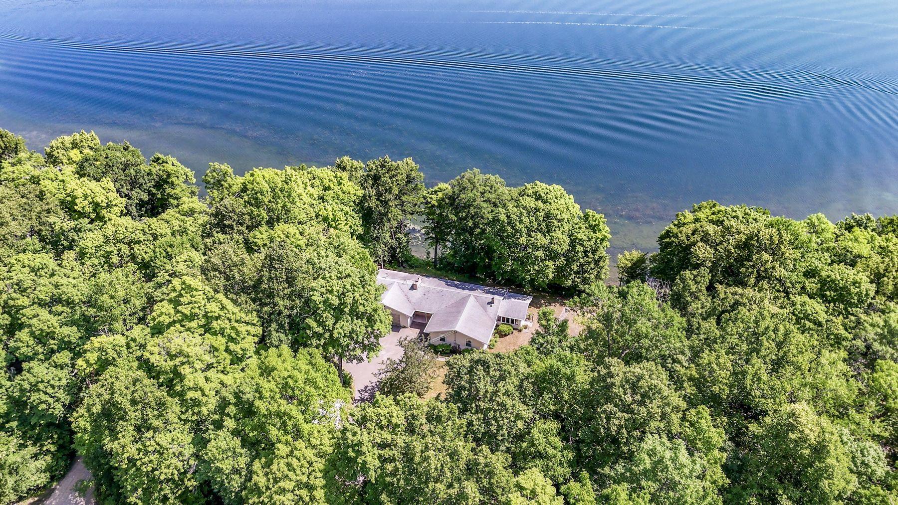 35689 Adams Point Trl, Frazee, MN 56544