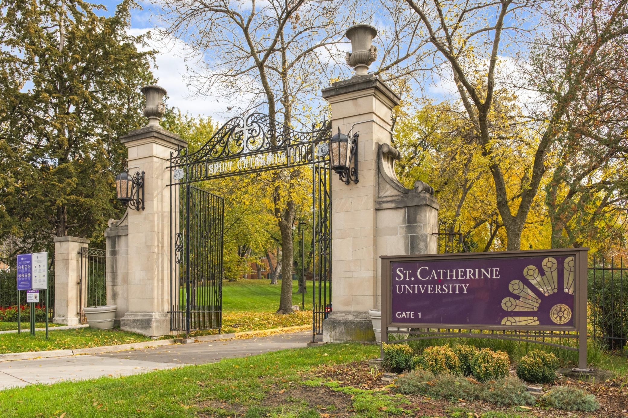 2135 Pinehurst Ave, Saint Paul, MN 55116