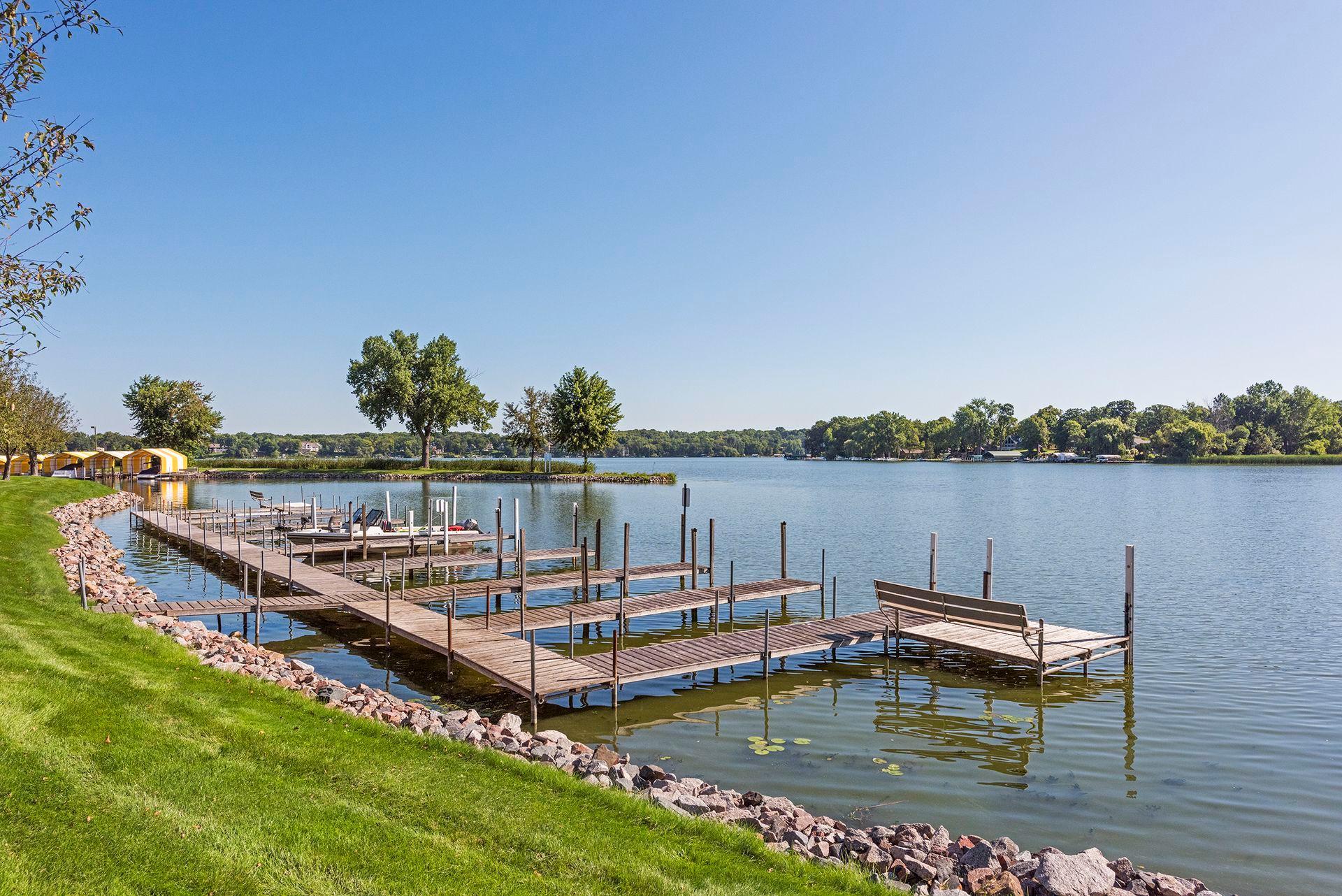 5420 Three Points Blvd #232, Mound, MN 55364