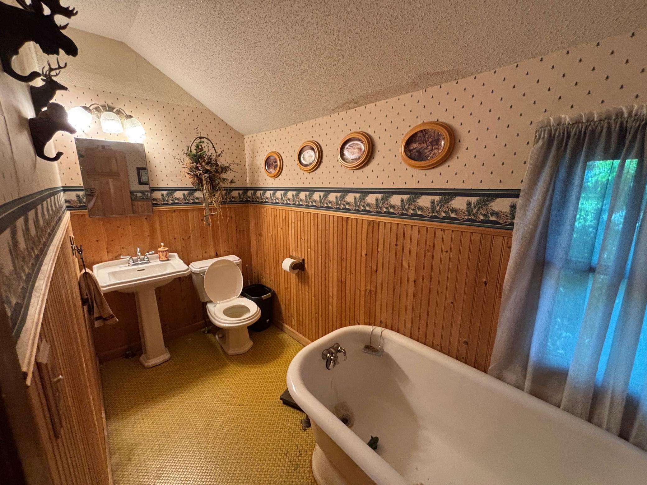 505 Ridge Rd S, Preston, MN 55965
