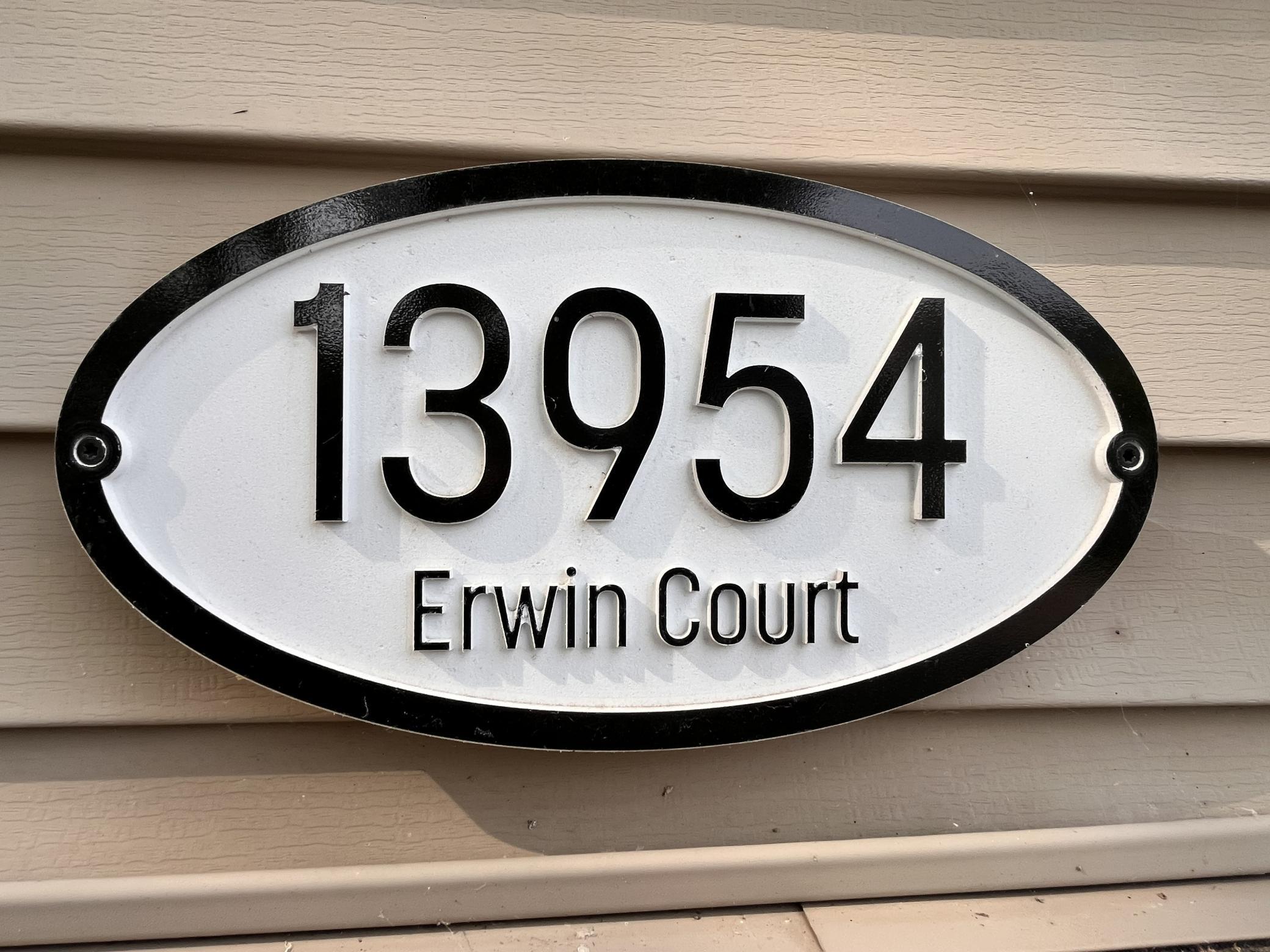 13954 Erwin Ct, Eden Prairie, MN 55344