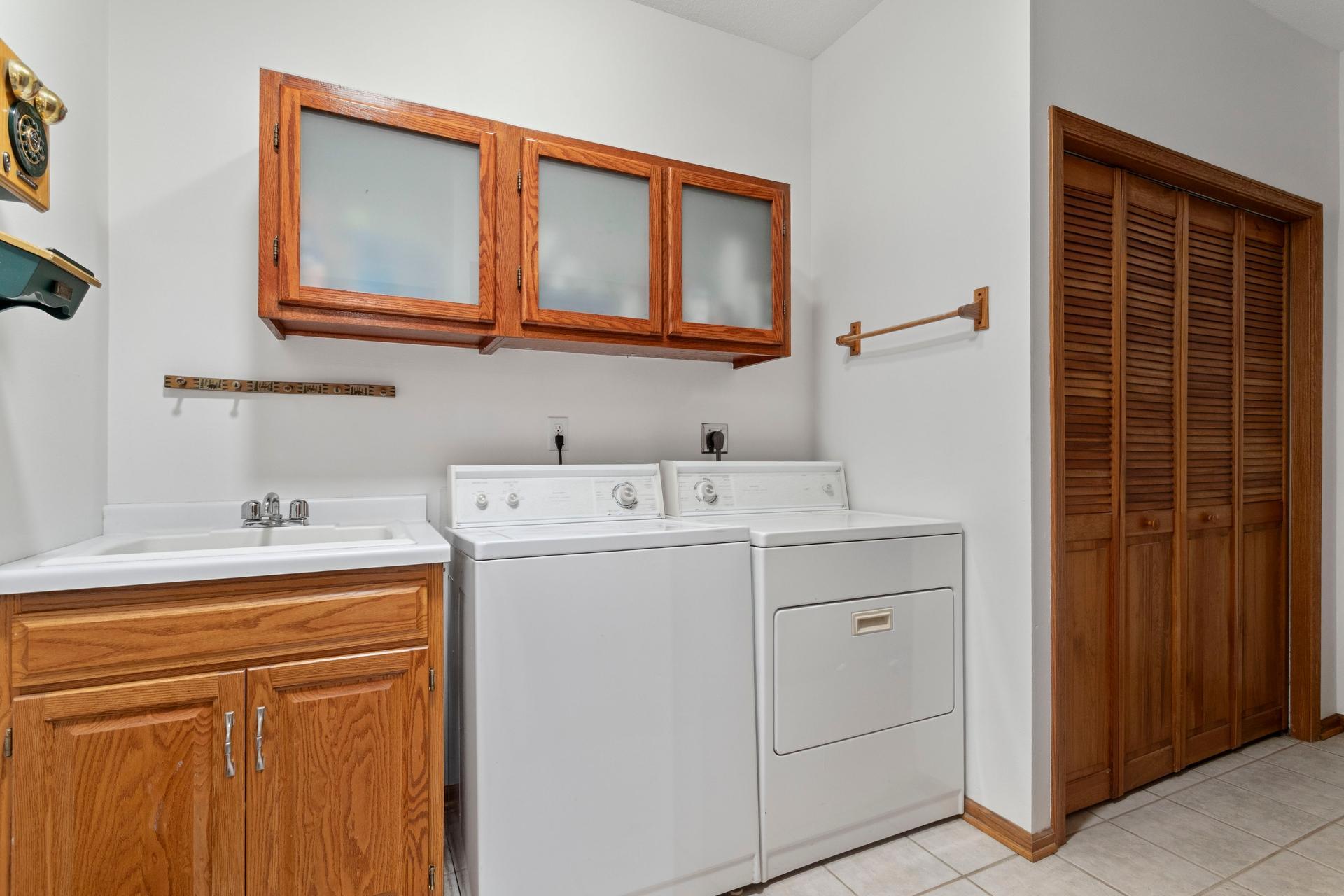 158 Cardinal Ln, Clearwater, MN 55320