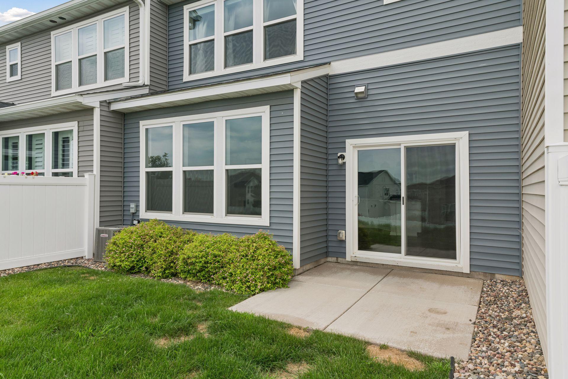 11327 Brookview Rd, Woodbury, MN 55129