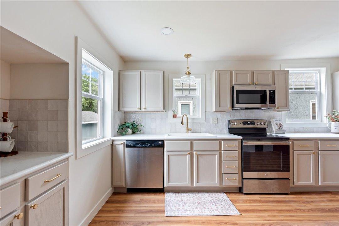 715 2nd Ave NE, Staples, MN 56479