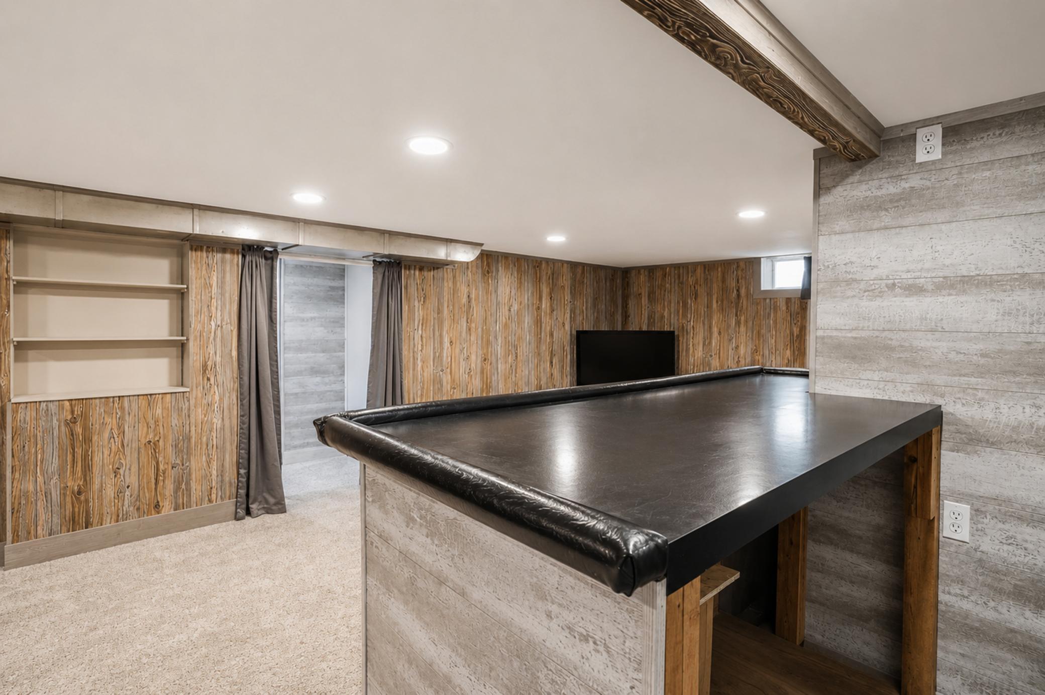 2102 E Oakland Ave, Austin, MN 55912