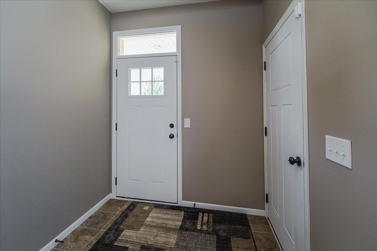 180 Tuttle Dr, Hastings, MN 55033