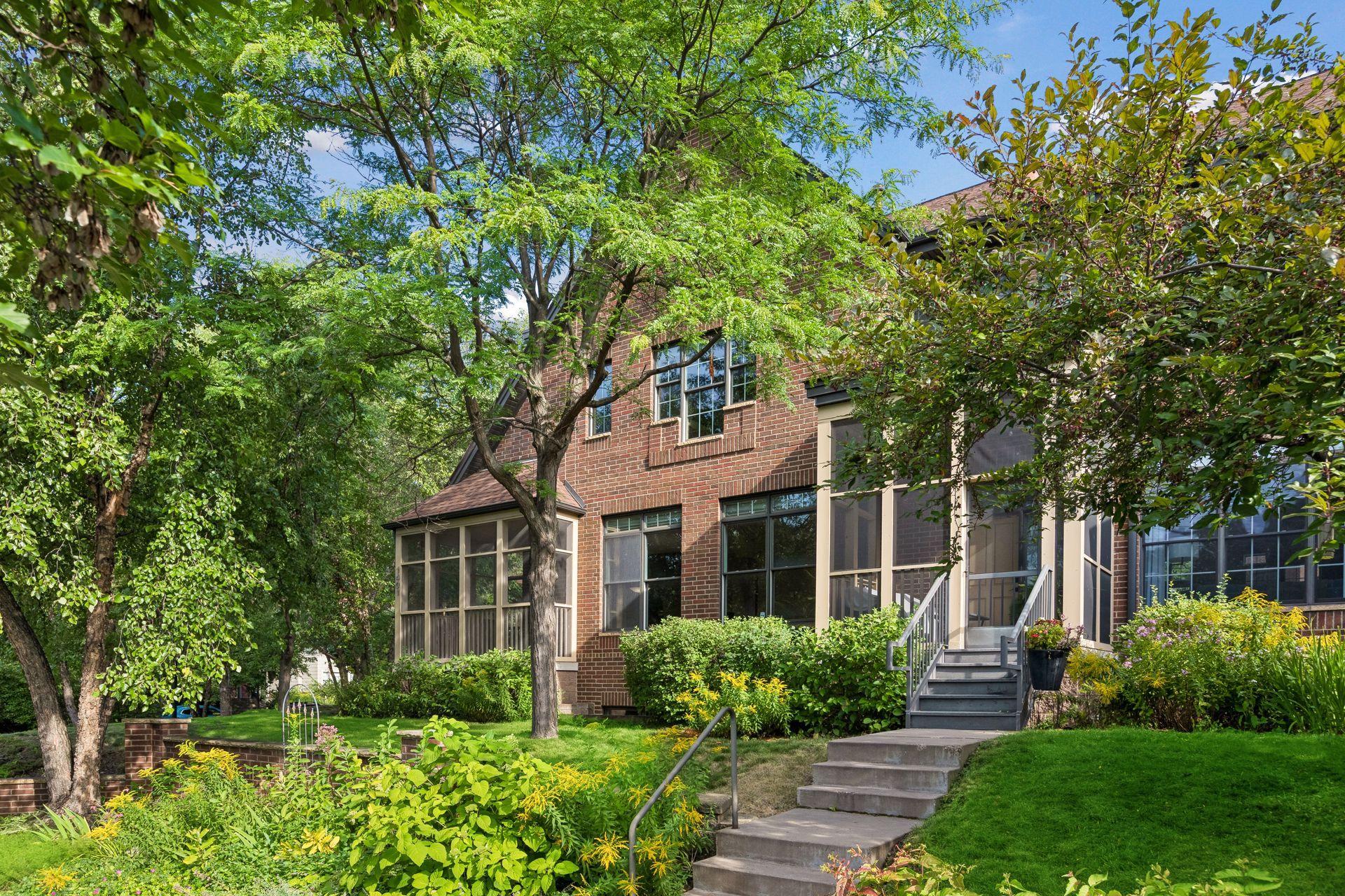 1401 Franklin Ave SE, Minneapolis, MN 55414