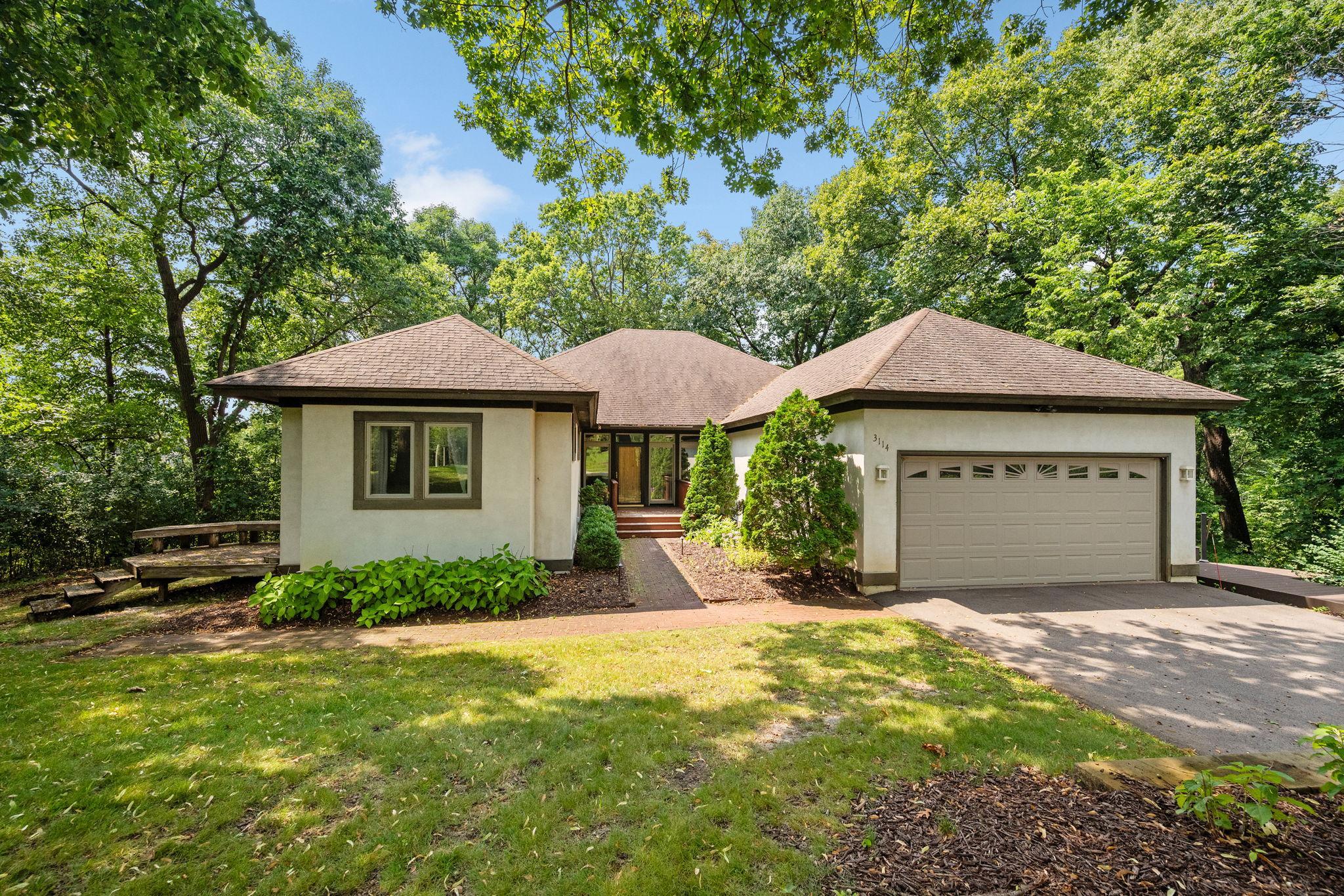 3114 County Road 101 S, Wayzata, MN 55391