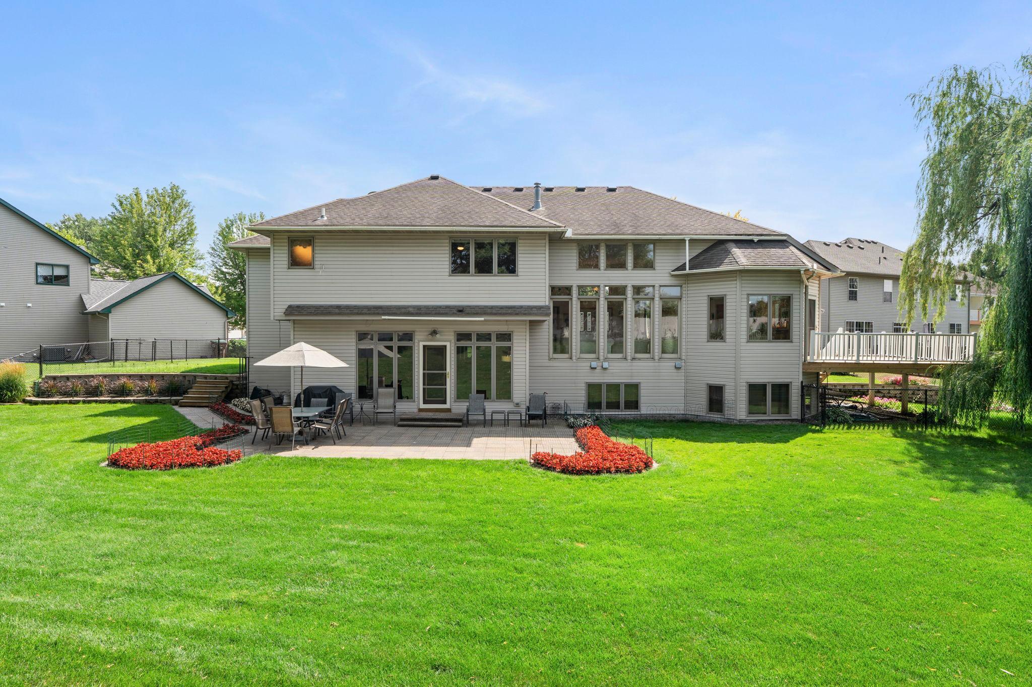 12046 94th Ave N, Maple Grove, MN 55369