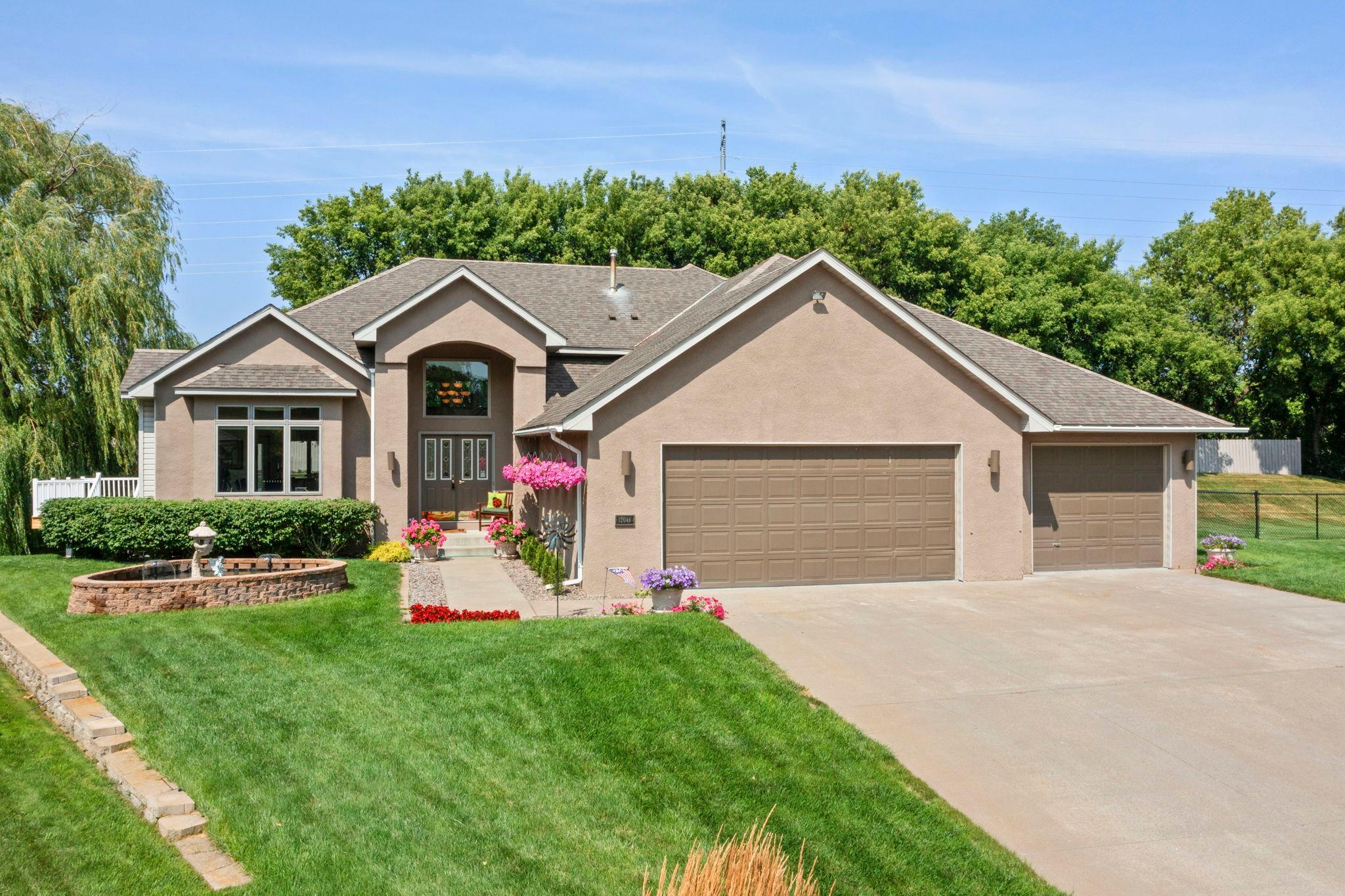 12046 94th Ave N, Maple Grove, MN 55369