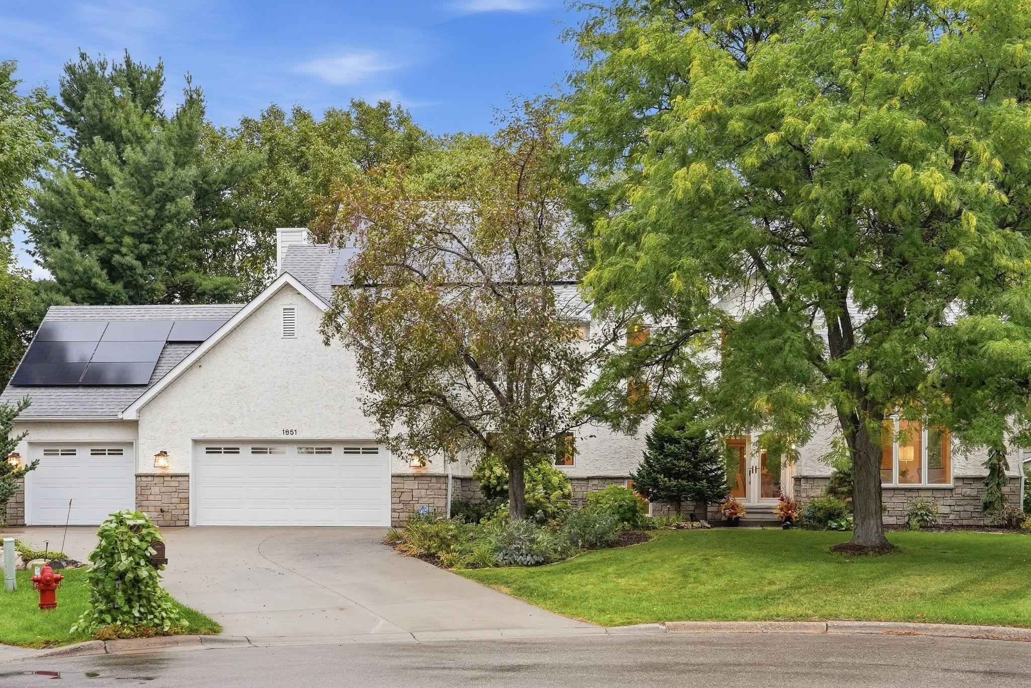 1851 South Ln, Mendota Heights, MN 55118