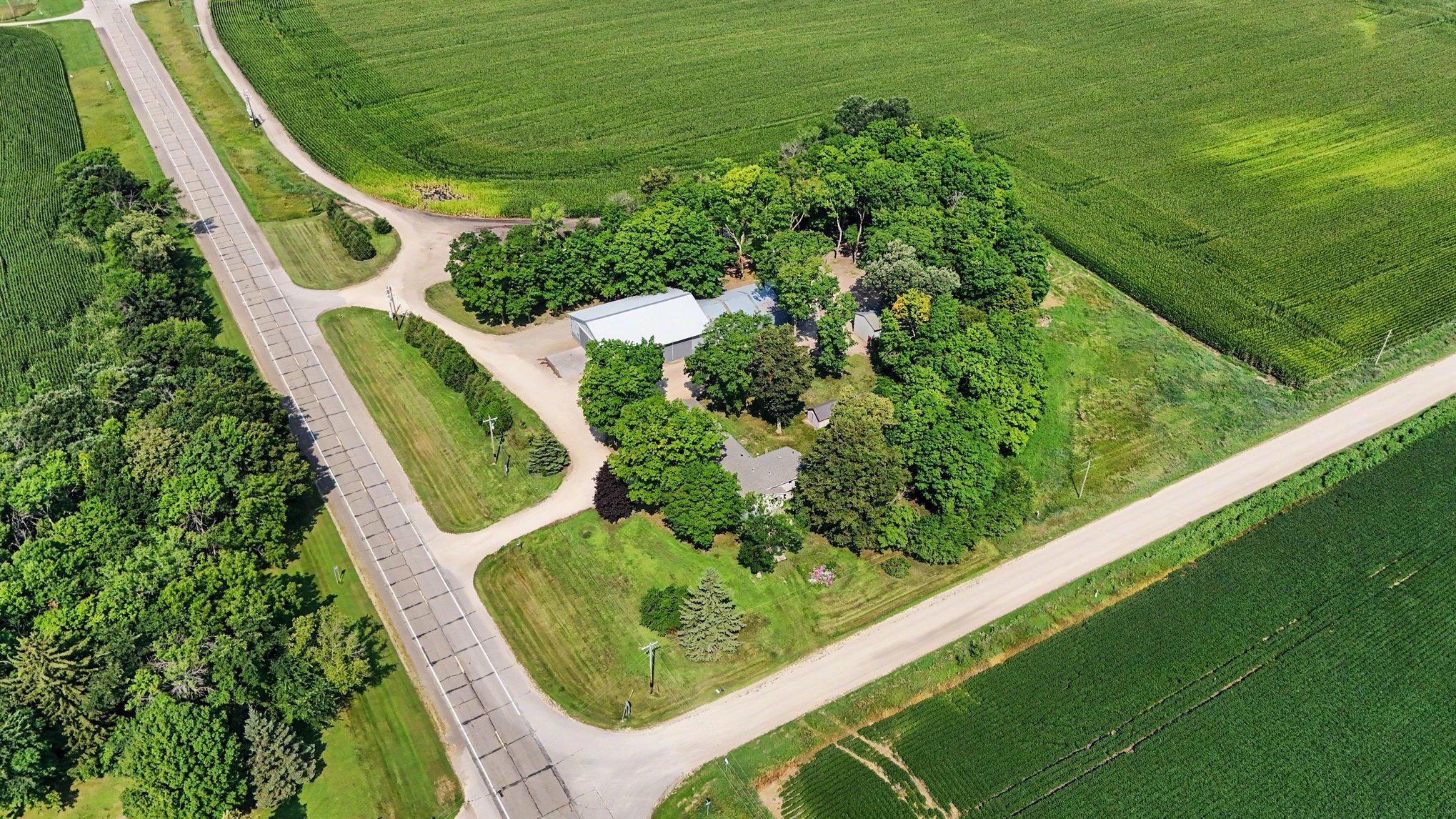 20132 State Highway 99, Le Center, MN 56057