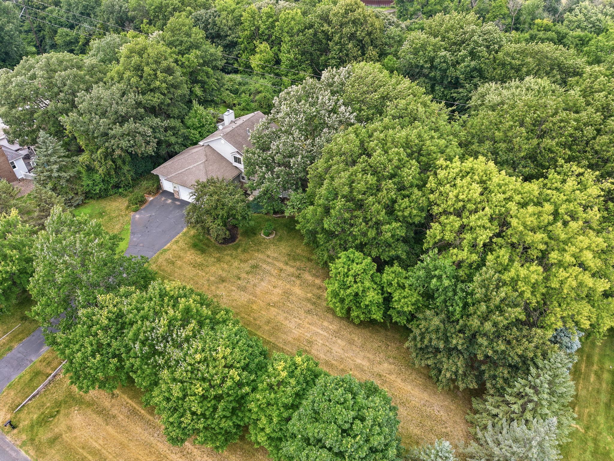 23000 Heather Ridge Dr, Rogers, MN 55374