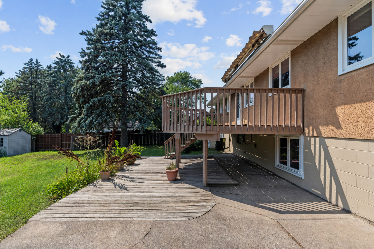 444 County Road B E, Maplewood, MN 55117