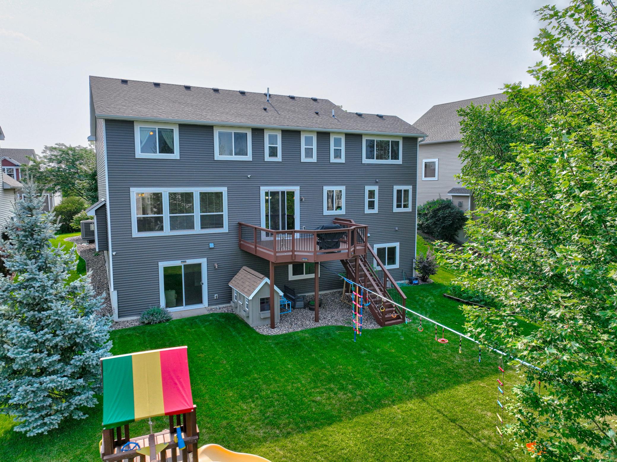 2990 Frontier Dr, Woodbury, MN 55129