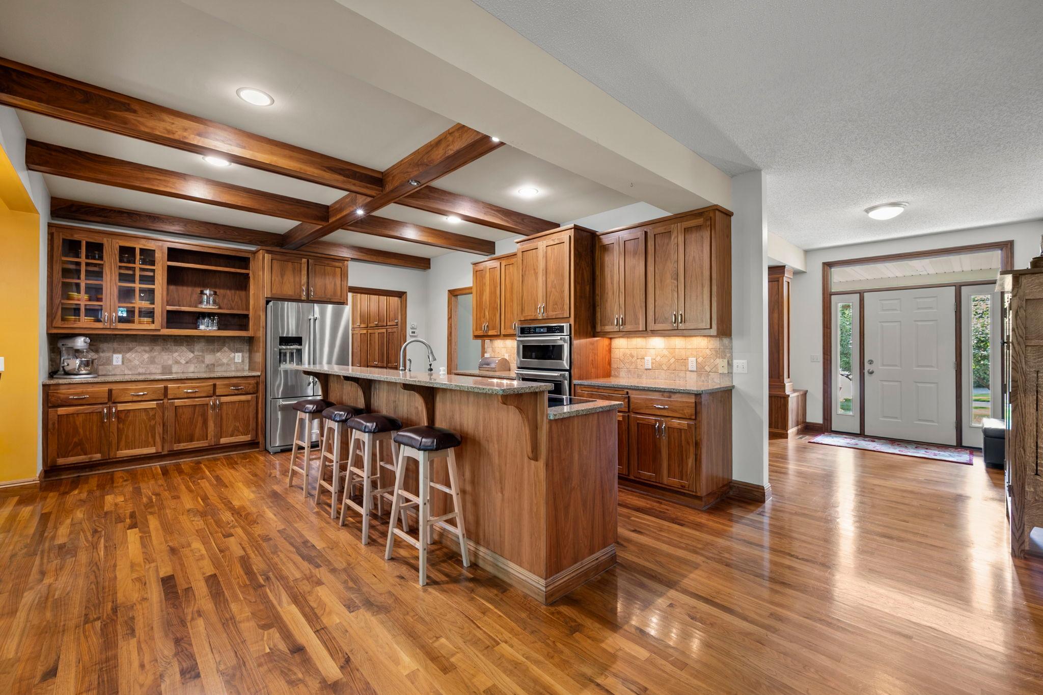 380 Sioux Lookout, Lino Lakes, MN 55014