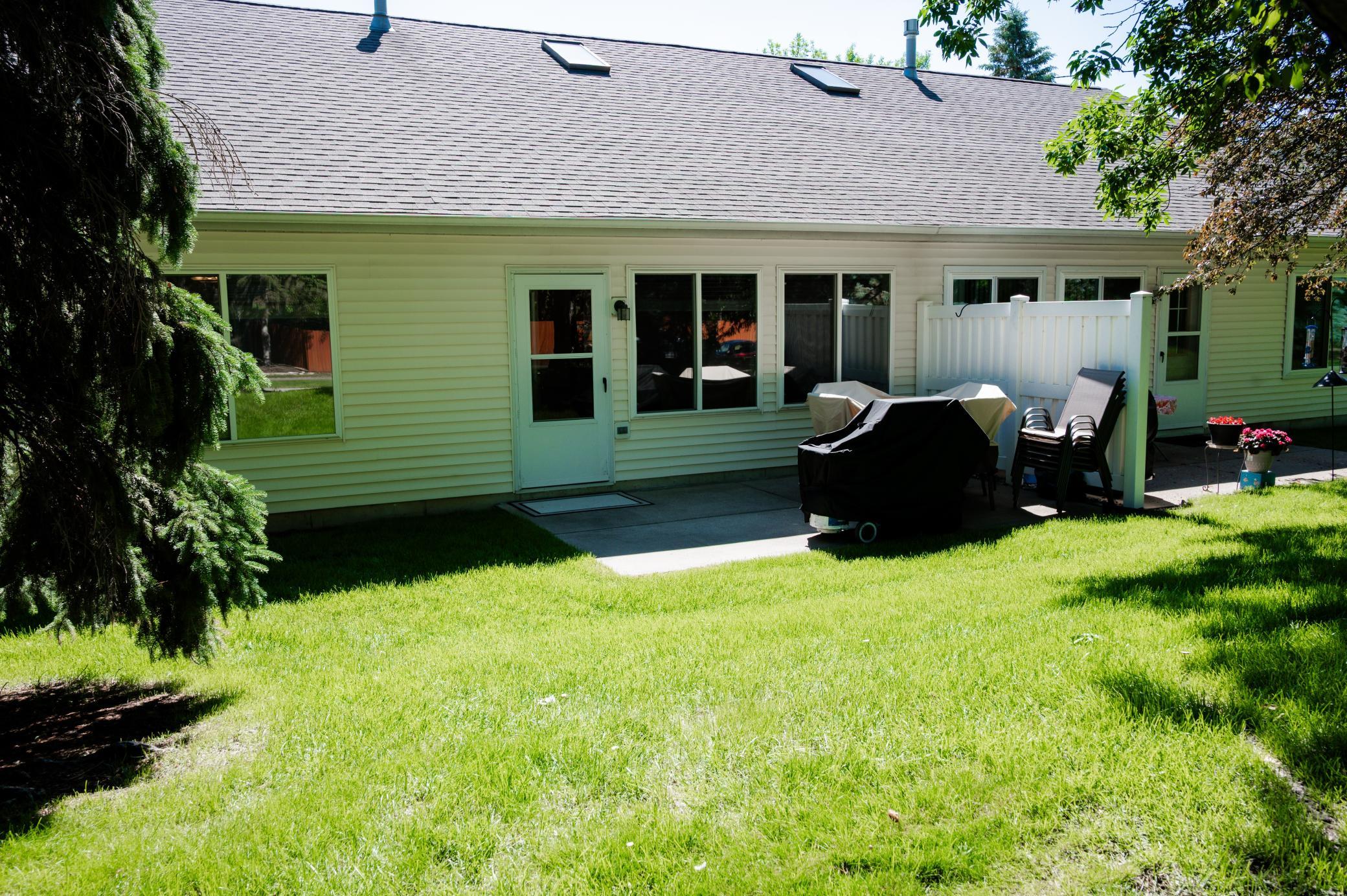 9349 Kimberly Ln N, Maple Grove, MN 55311