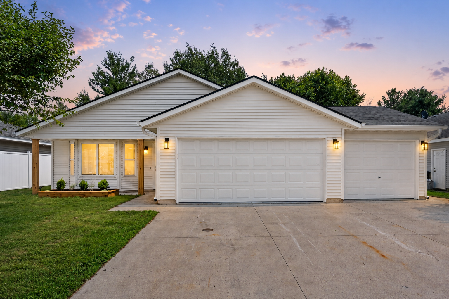 620 Meadowlark Ln, Eden Valley, MN 55329