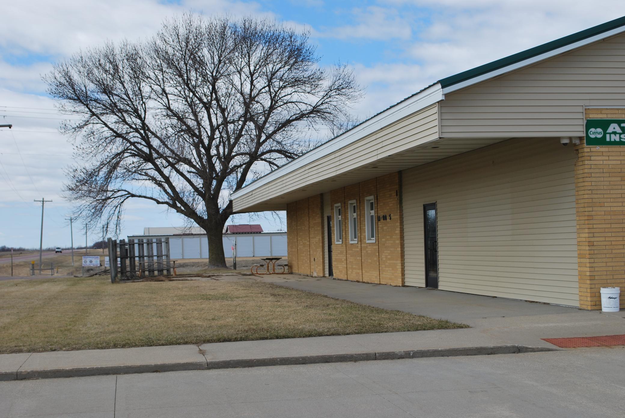 319 Dugan St S, Welcome, MN 56181