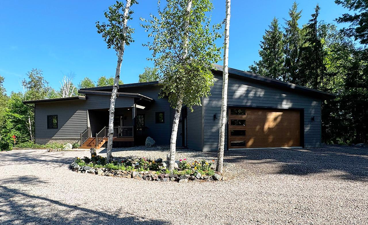 1499 E Miners Dr E, Ely, MN 55731