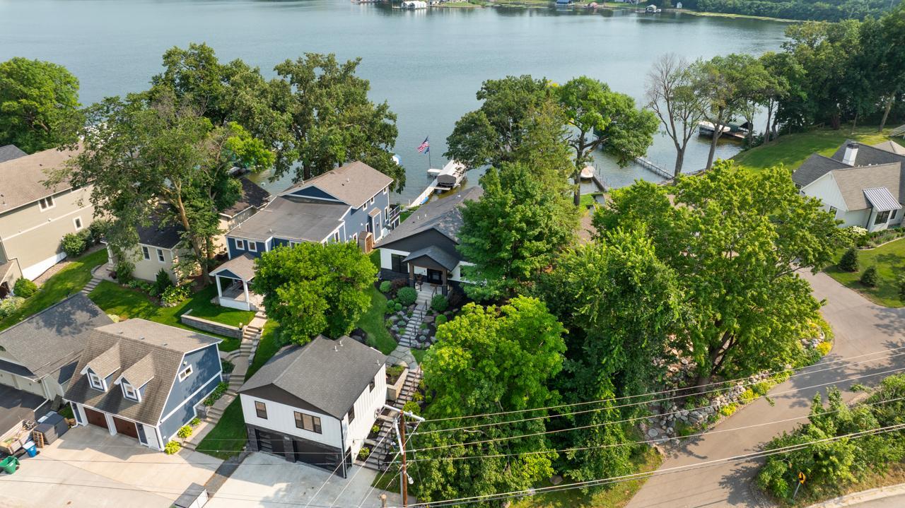 6199 Sinclair Rd, Mound, MN 55364