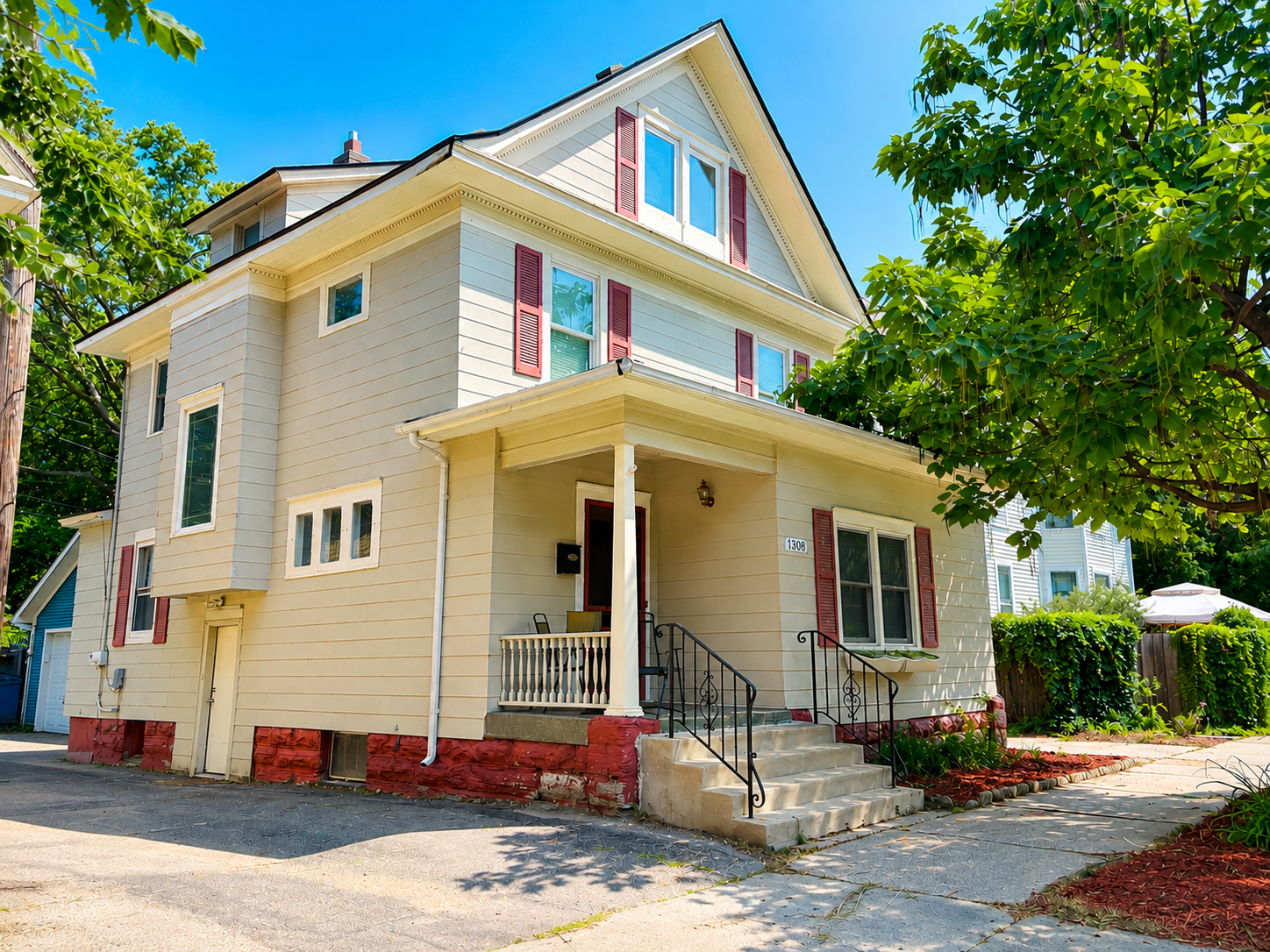 1308 W 24th St, Minneapolis, MN 55405