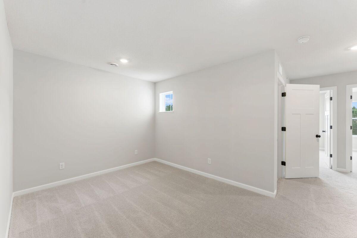 671 Tulare Ter, Newport, MN 55055