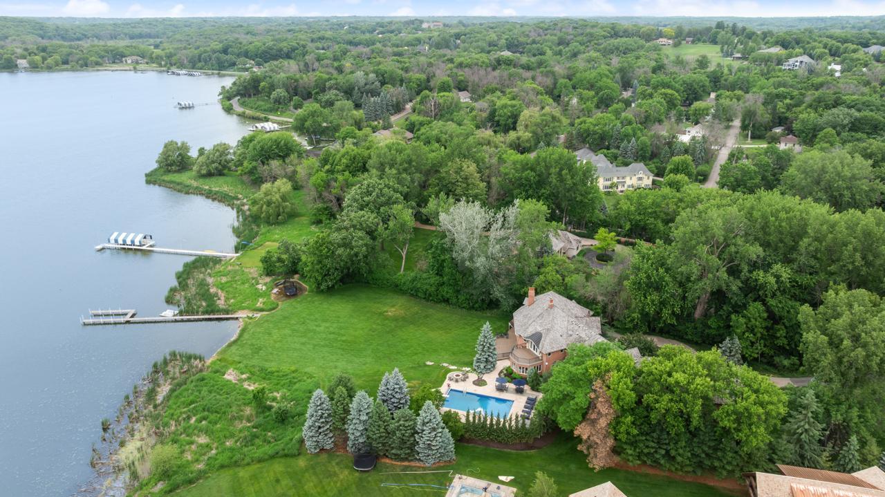 425 Oxford Rd, Orono, MN 55356