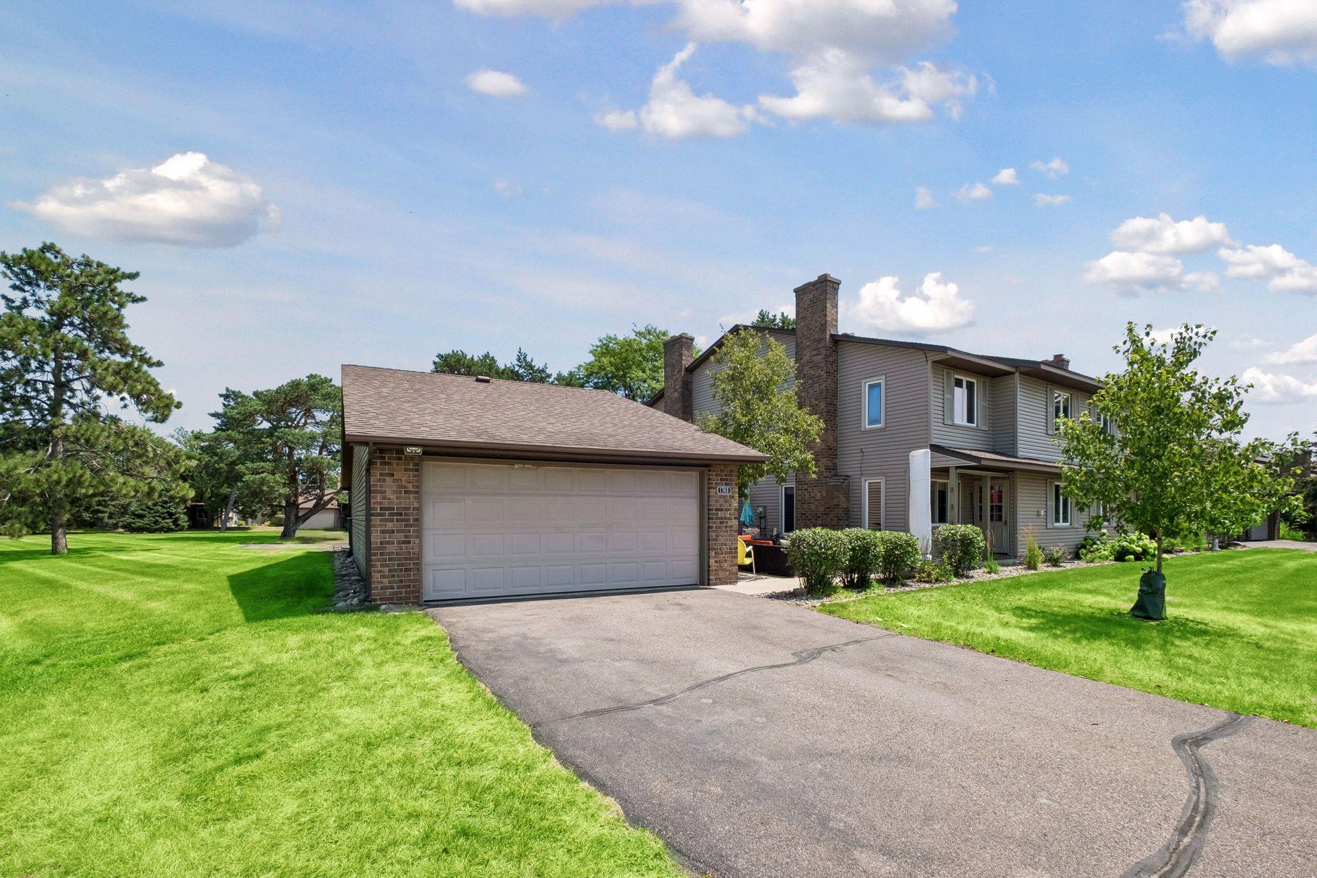 1748 Karis Way, Eagan, MN 55122