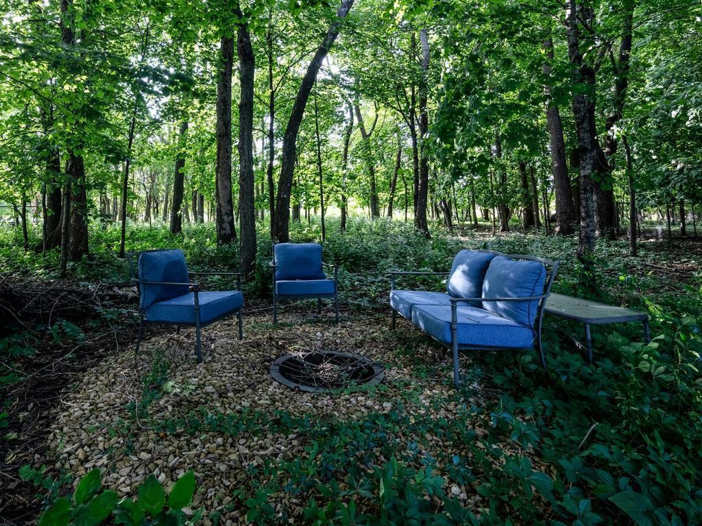 304 Tanager Rd, Mankato, MN 56001