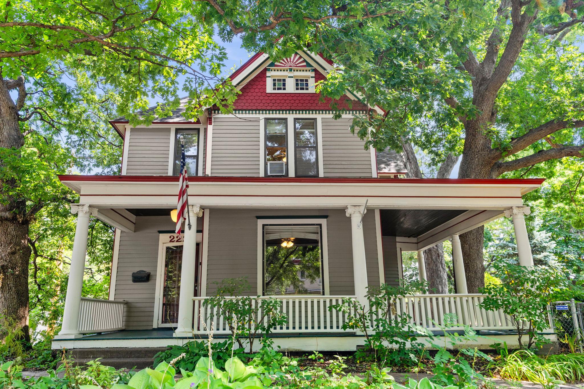 2226 Fremont Ave N, Minneapolis, MN 55411
