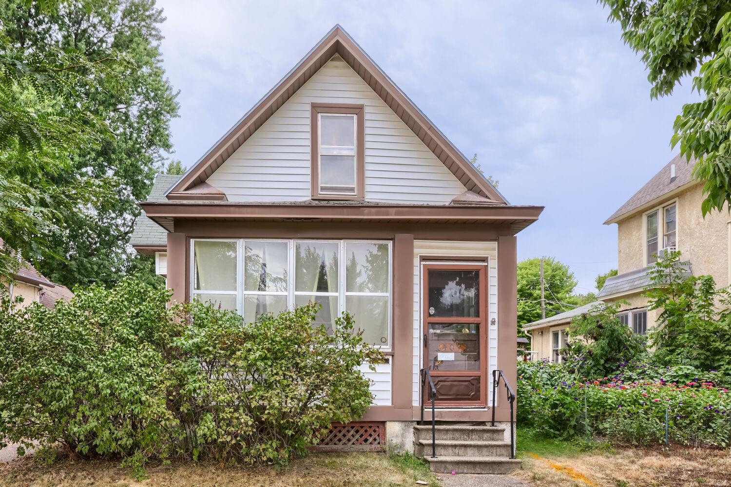 409 View St, Saint Paul, MN 55102