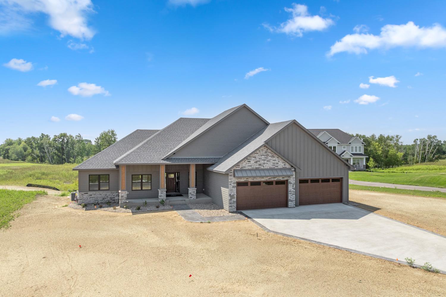 2490 179th Ave NE, Ham Lake, MN 55304