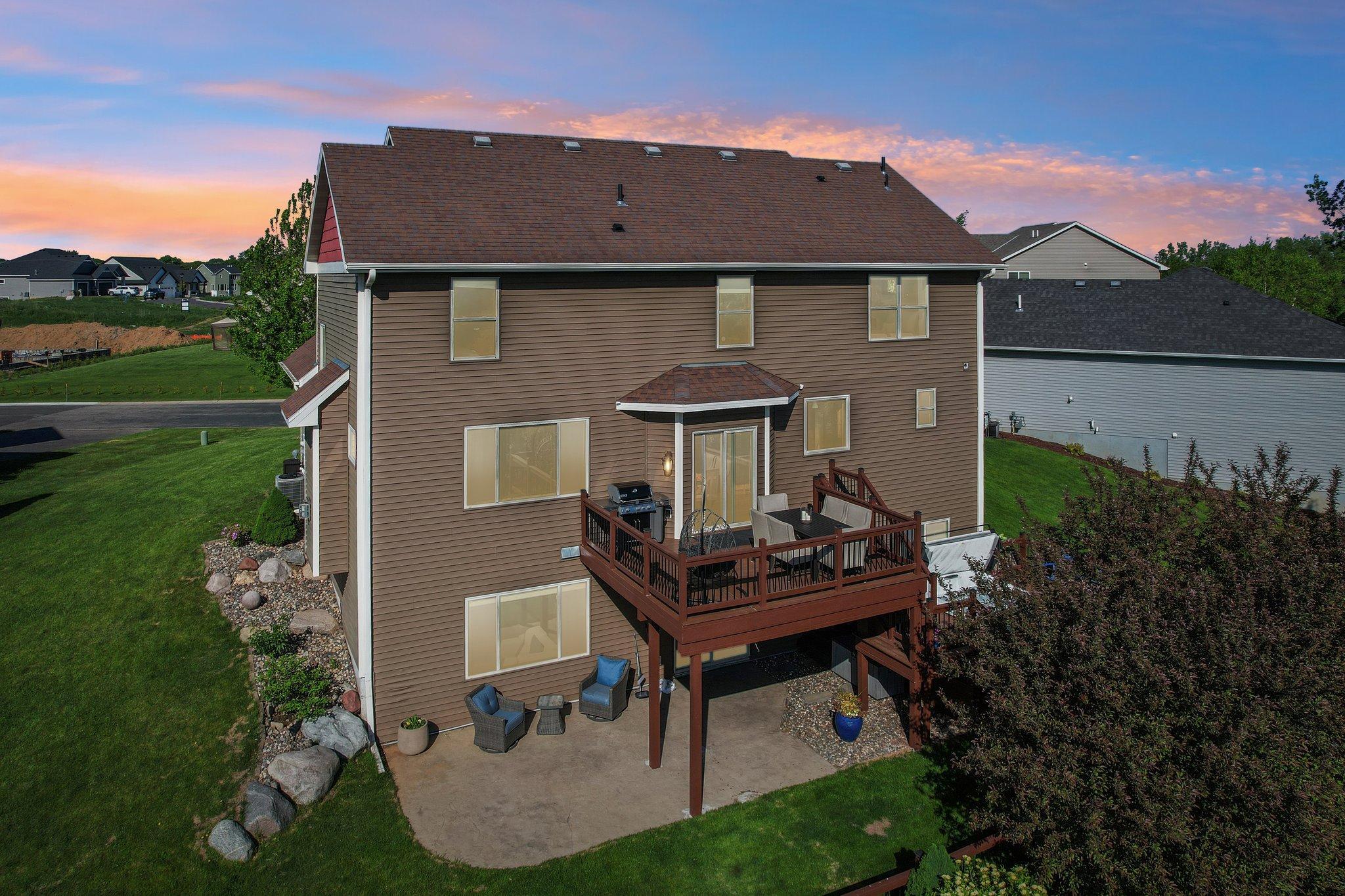 643 Parkside Ct, Eagan, MN 55123