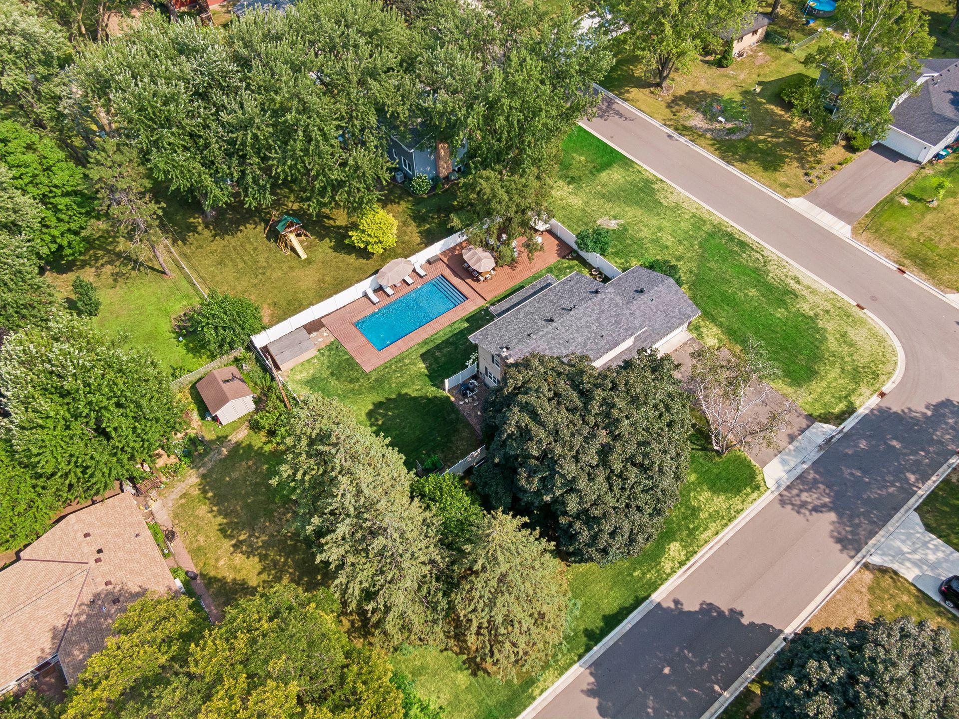 2000 Orkla Dr, Golden Valley, MN 55427