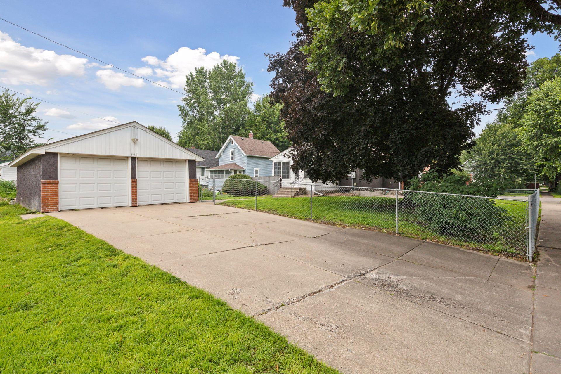 409 Milton St S, Saint Paul, MN 55102