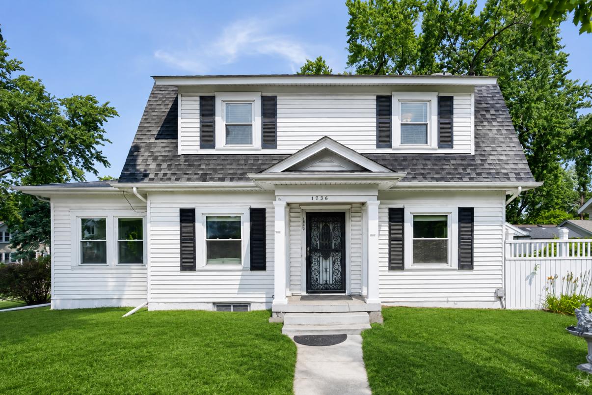 1900 E 42nd St, Minneapolis, MN 55407