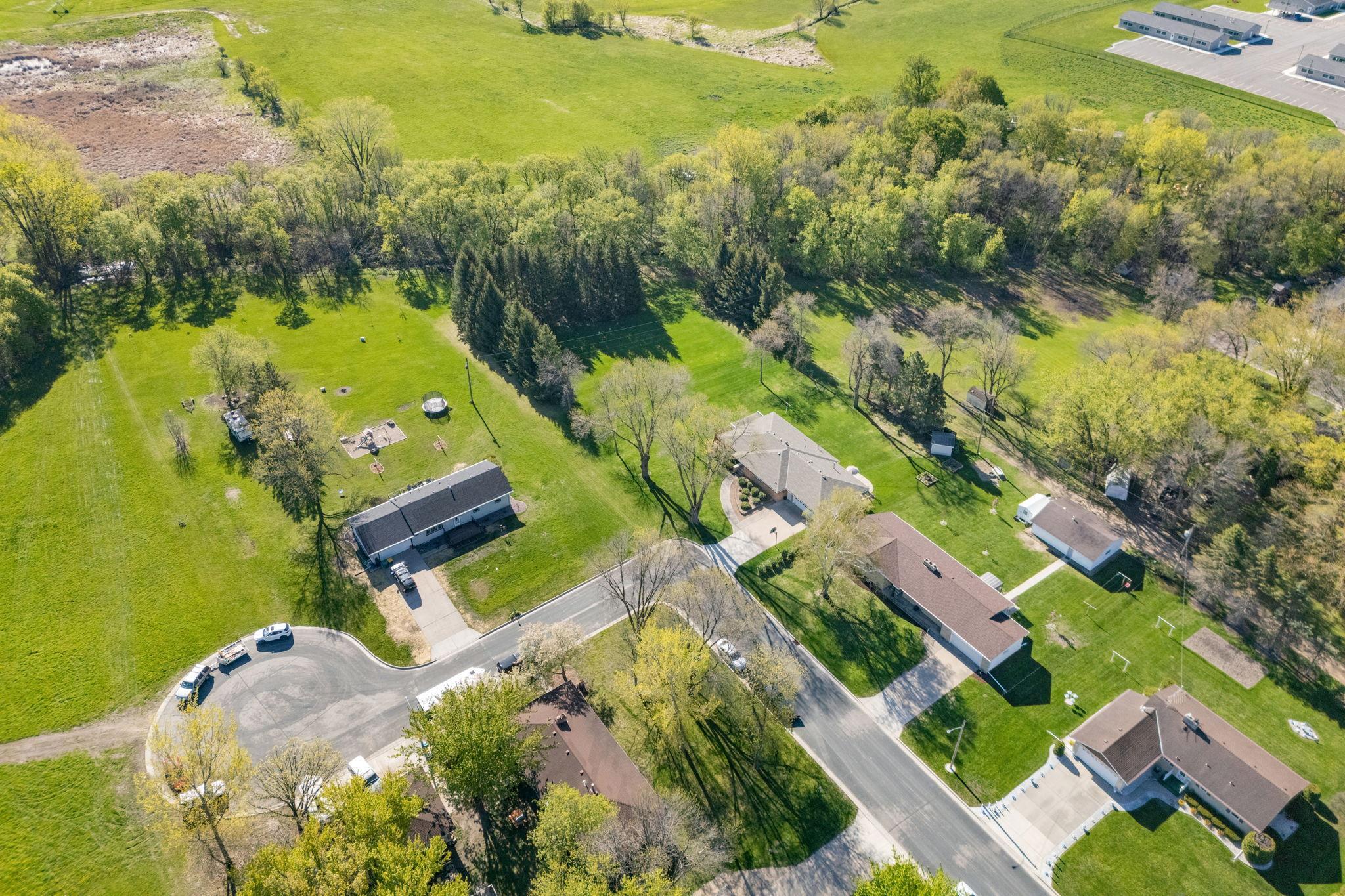 616 Elm Ave SE, Montgomery, MN 56069