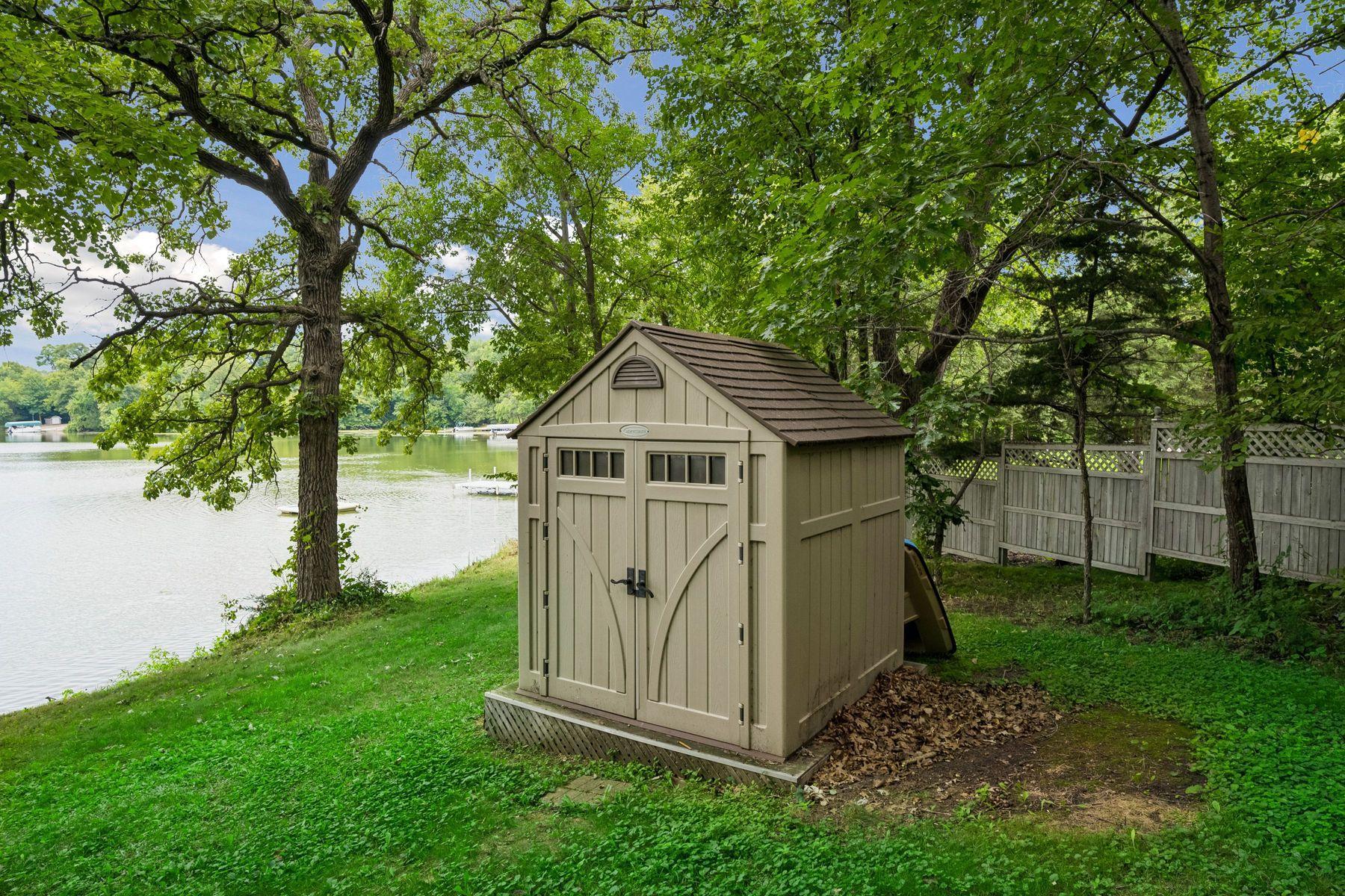 15704 109th St NW, South Haven, MN 55382