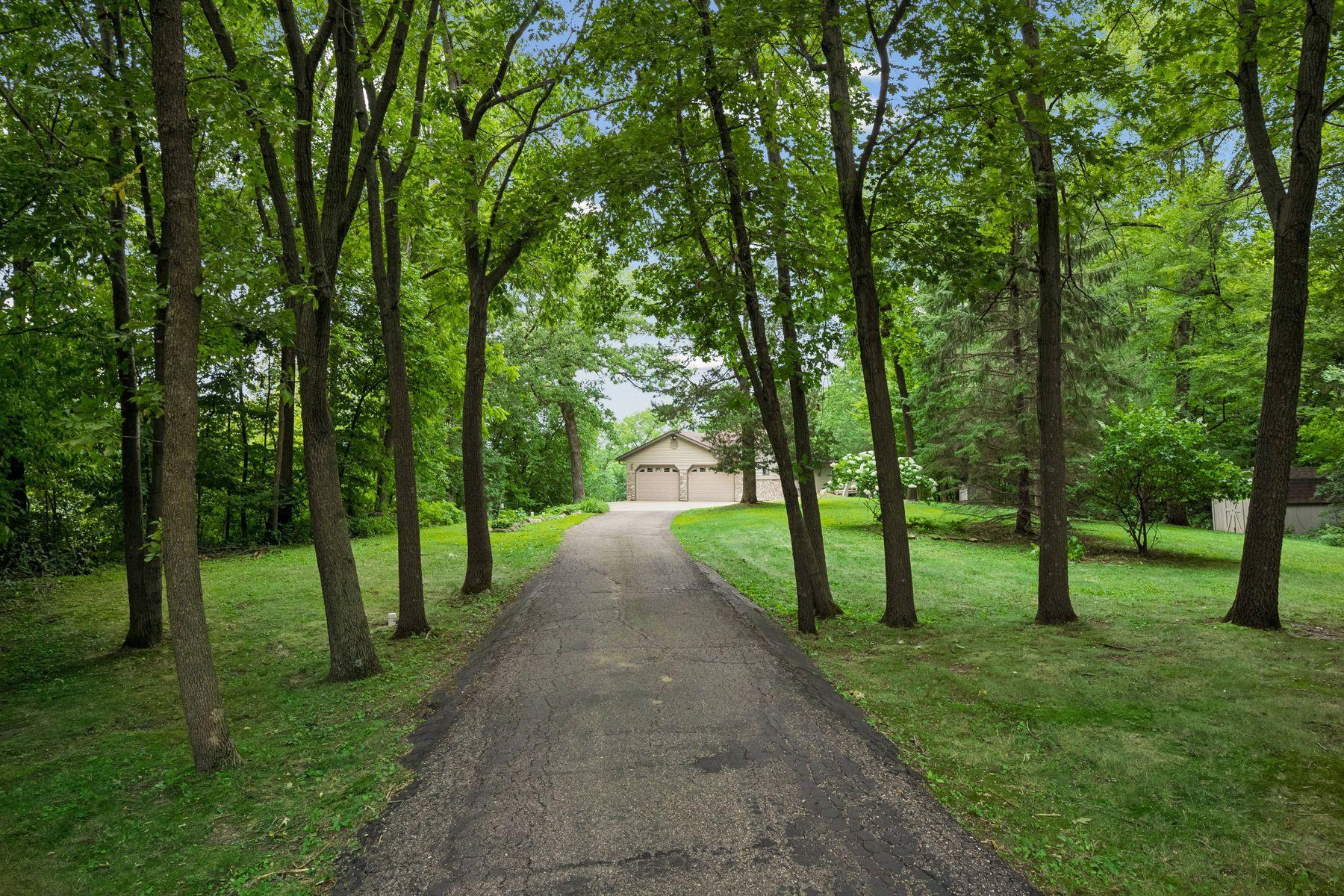 15704 109th St NW, South Haven, MN 55382