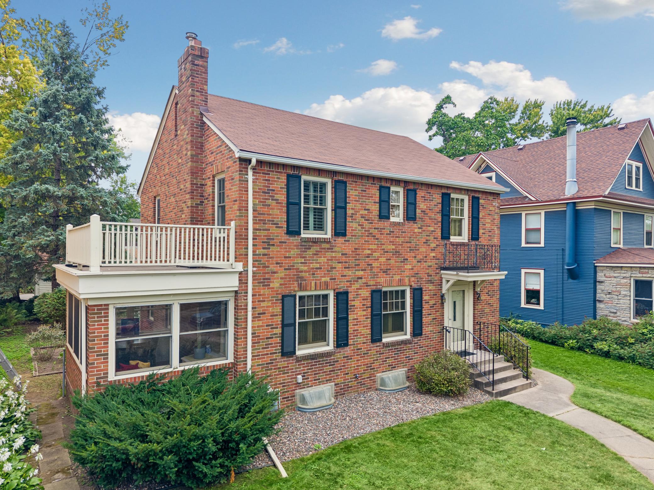 1197 Como Blvd W, Saint Paul, MN 55103
