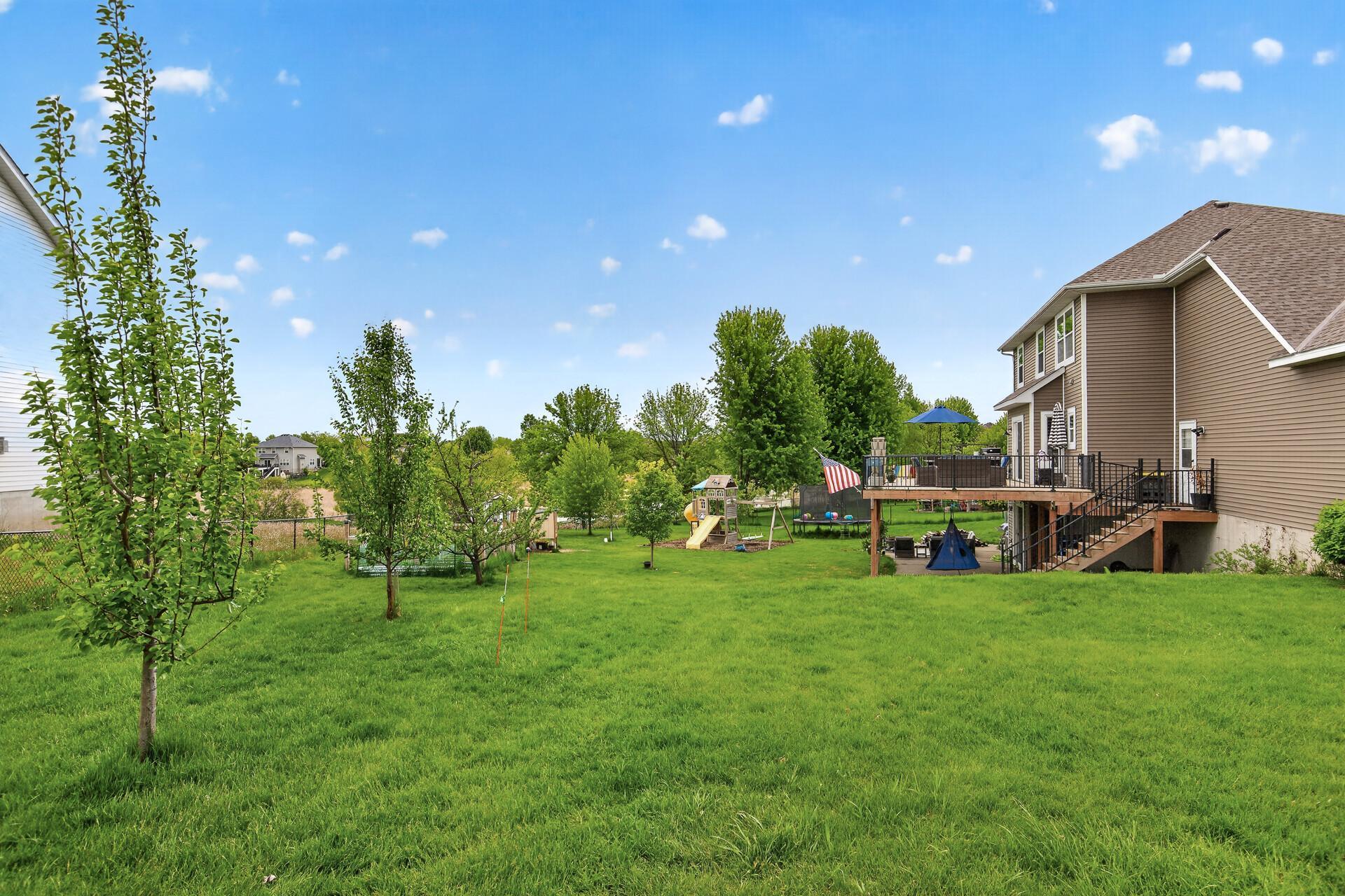 6698 Mackenzie Ave NE, Albertville, MN 55301