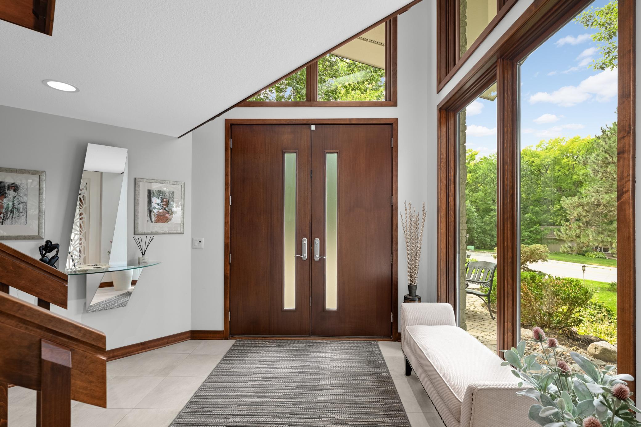 7009 Gleason Rd, Edina, MN 55439